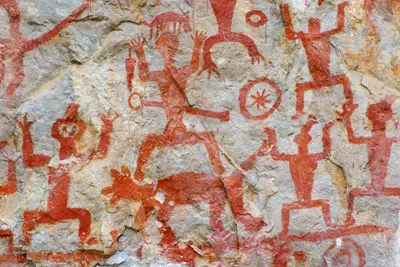 1 Day Nanning to Ningming County Huashan Cliff Painting Tour