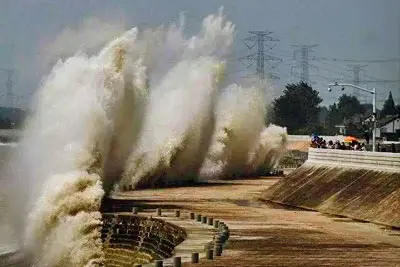 Qiantang River Tide