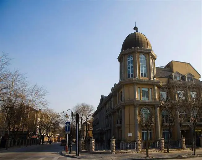 Five Major Road Avenue