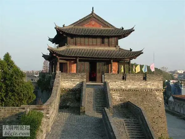 Jingzhou Ancient City Wall